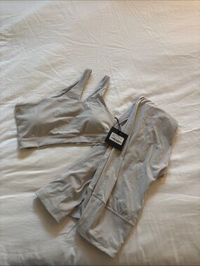 Meshki Light Gray Sports Bra & Leggings Set - NEW WITH TAGS